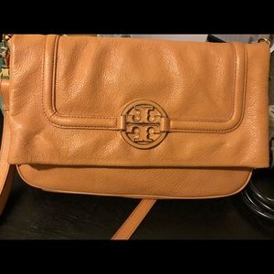 Tory Burch Amanda Flapover Messenger EUC